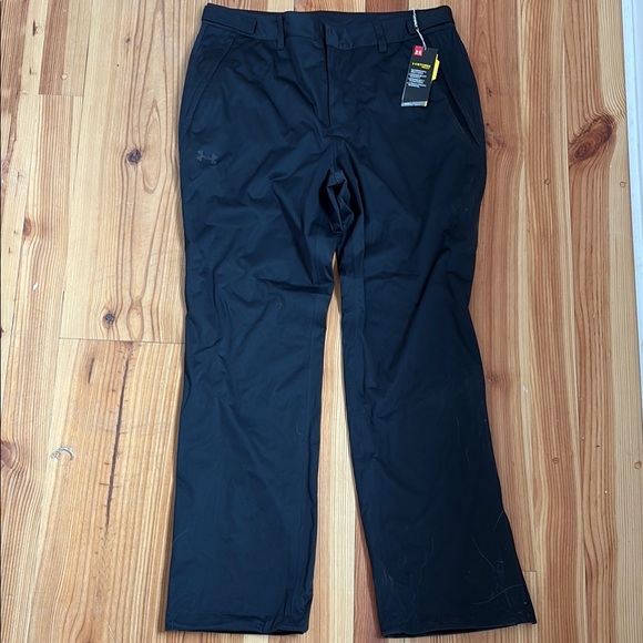 Under Armour men’s Storm, golf pants size large new with tags
